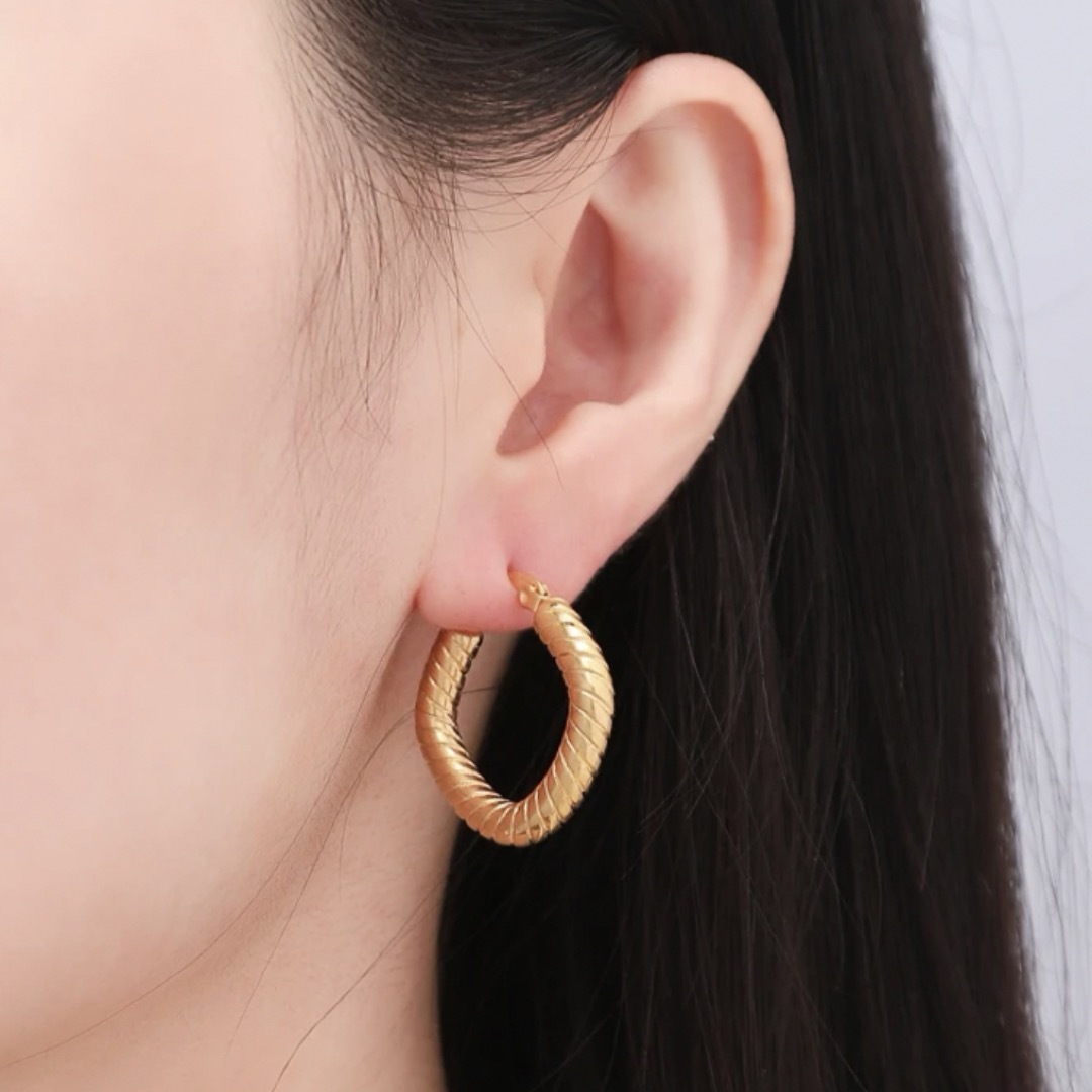 Adam et Rope'(アダムエロぺ)の【Design hoop  pierce set】#075 レディースのアクセサリー(ピアス)の商品写真