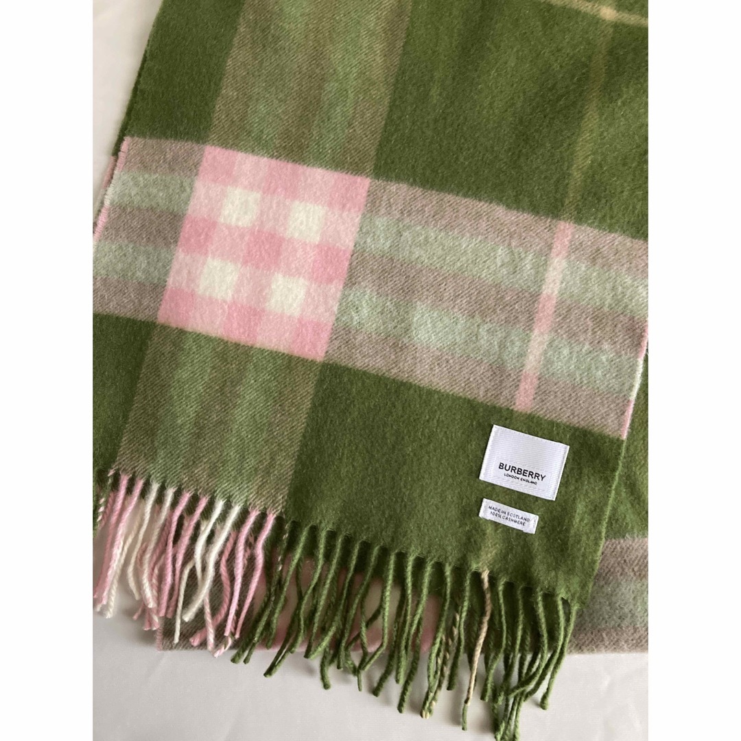 BURBERRY(バーバリー)の【美品】BURBERRY カシミヤマフラー レディースのファッション小物(マフラー/ショール)の商品写真