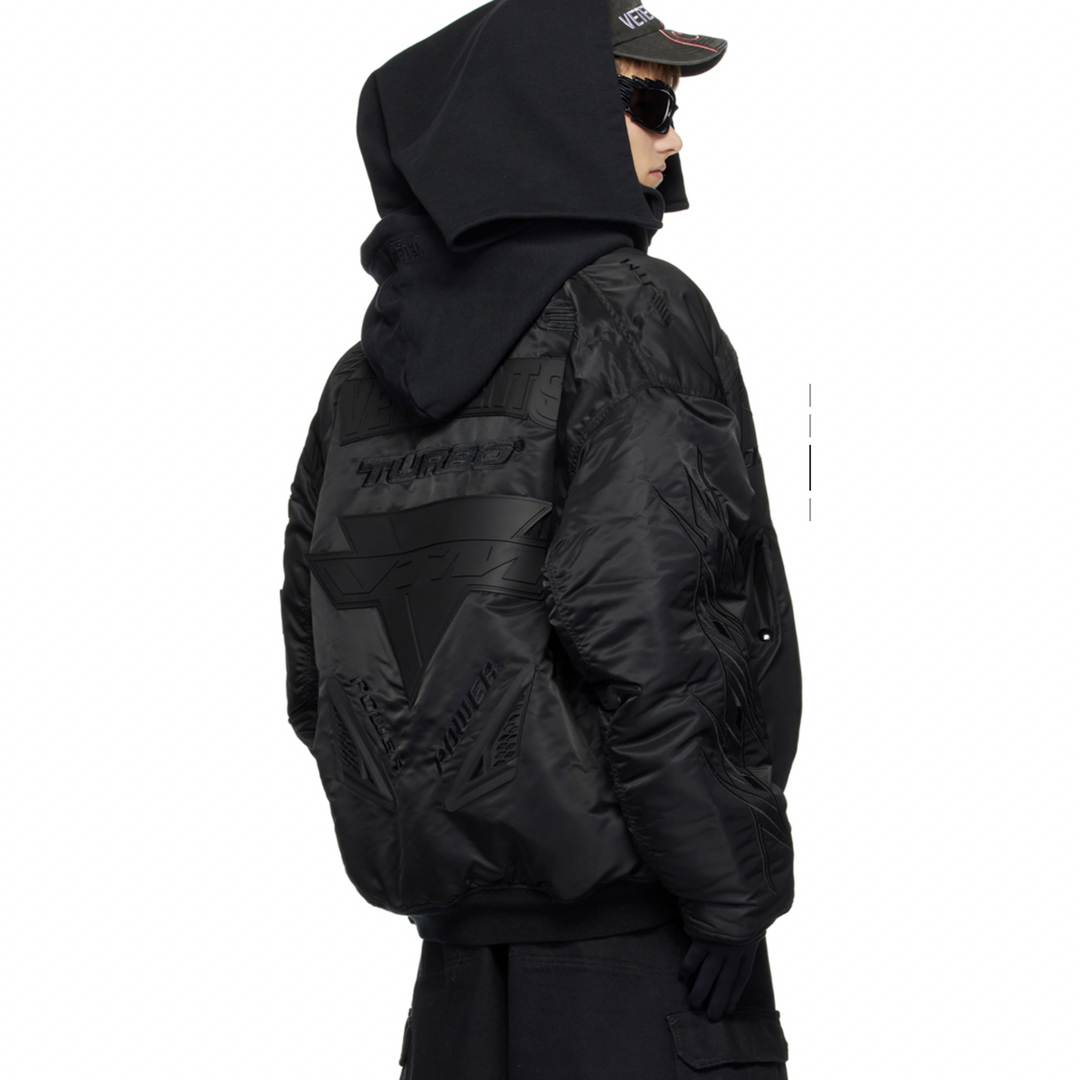 VETEMENTS(ヴェトモン)の新品☆VETEMENTS☆【S】BLACKOUTMOTORCYCLEBOMBER メンズのジャケット/アウター(ブルゾン)の商品写真