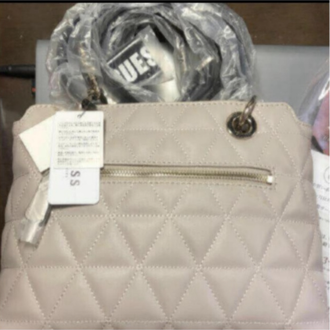 GUESS(ゲス)のハンドバッグ ショルダーバッグ レディース GUESS VG740705  レディースのバッグ(ハンドバッグ)の商品写真