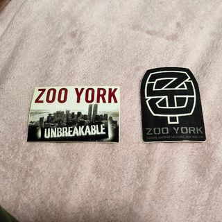 ズーヨーク(ZOO YORK)のZOO YORKステッカー2枚(スケートボード)