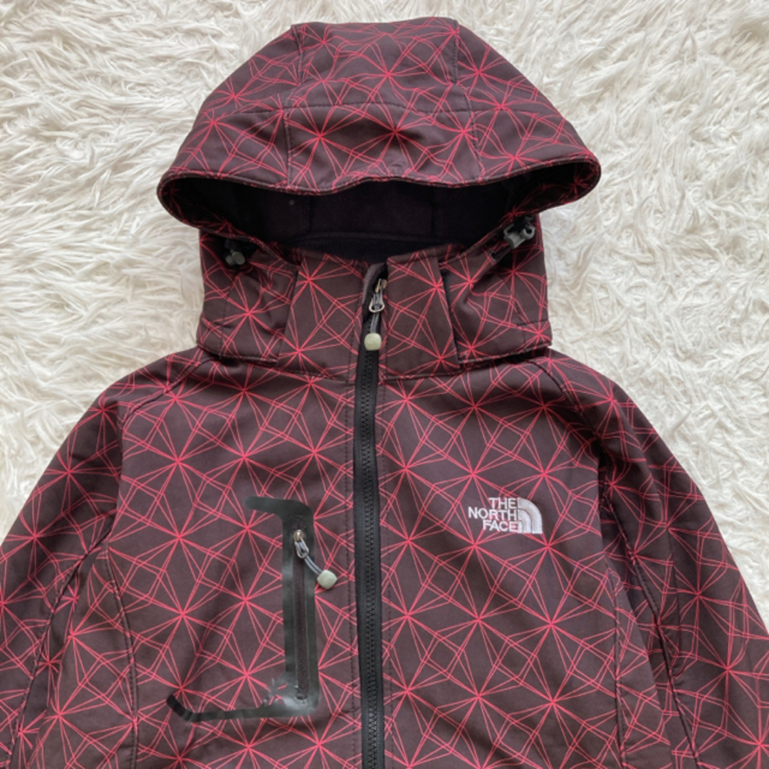 THE NORTH FACE(ザノースフェイス)のTHE NORTH FACE ナイロンジャケット マウンテンパーカー 総柄 L レディースのジャケット/アウター(ナイロンジャケット)の商品写真