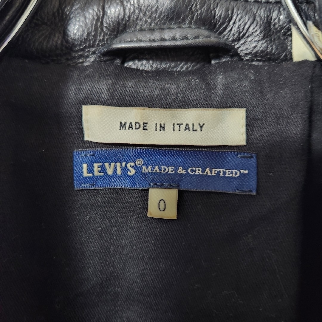Levi's(リーバイス)のリーバイス　イタリア製　革ジャン　ライダースジャケット　牛革　黒 レディースのジャケット/アウター(ライダースジャケット)の商品写真