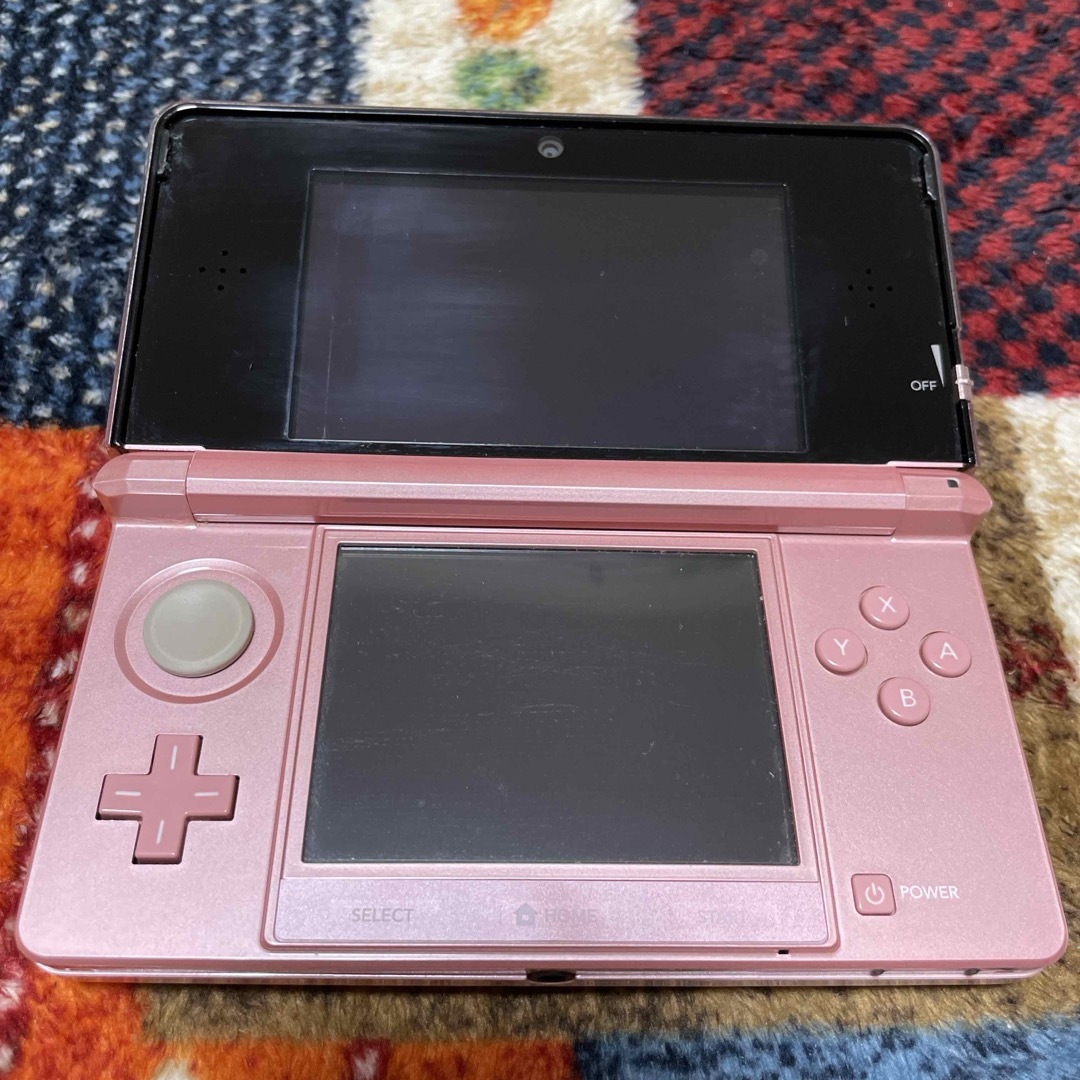 ニンテンドー3DS(ニンテンドー3DS)のニンテンドー3DS ピンク 本体のみ 中古 エンタメ/ホビーのゲームソフト/ゲーム機本体(携帯用ゲーム機本体)の商品写真