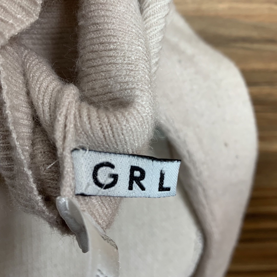 GRL(グレイル)のGRL グレイル ニット Lサイズ ベージュ 長袖 無地 レディースのトップス(ニット/セーター)の商品写真