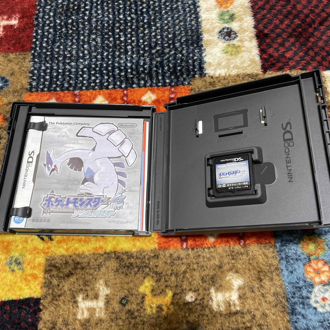 ニンテンドーDS(ニンテンドーDS)のポケットモンスター ソウルシルバー　中古 エンタメ/ホビーのゲームソフト/ゲーム機本体(携帯用ゲームソフト)の商品写真