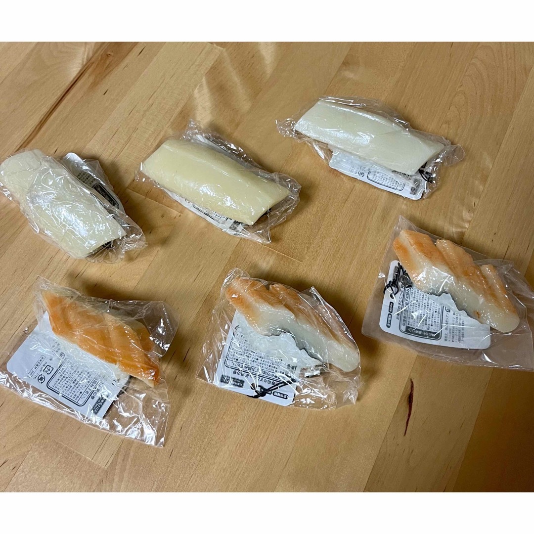 お寿司のストラップ　食品サンプル　リアル寿司　食品サンプルストラップ　3 エンタメ/ホビーのコレクション(その他)の商品写真
