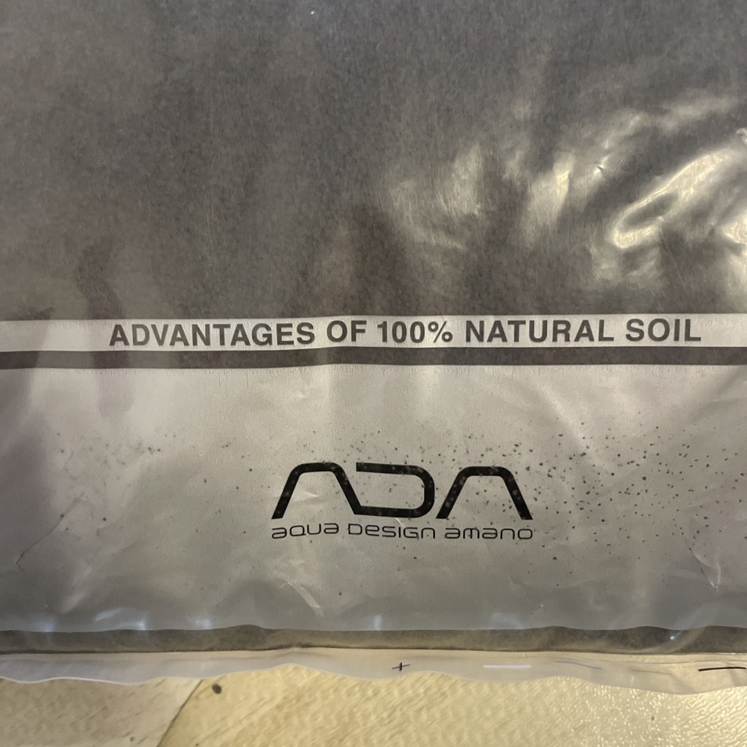 Aqua Design Amano(アクアデザインアマノ)のアクアソイル、アマゾニアパウダータイプ　9L その他のペット用品(アクアリウム)の商品写真