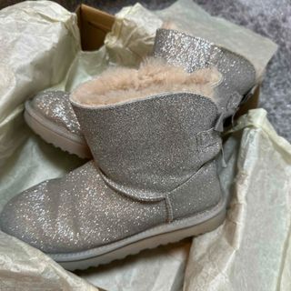 アグ(UGG)のUGG W ミニベイリーボウ スパークル ムートンブーツ 7(ブーツ)