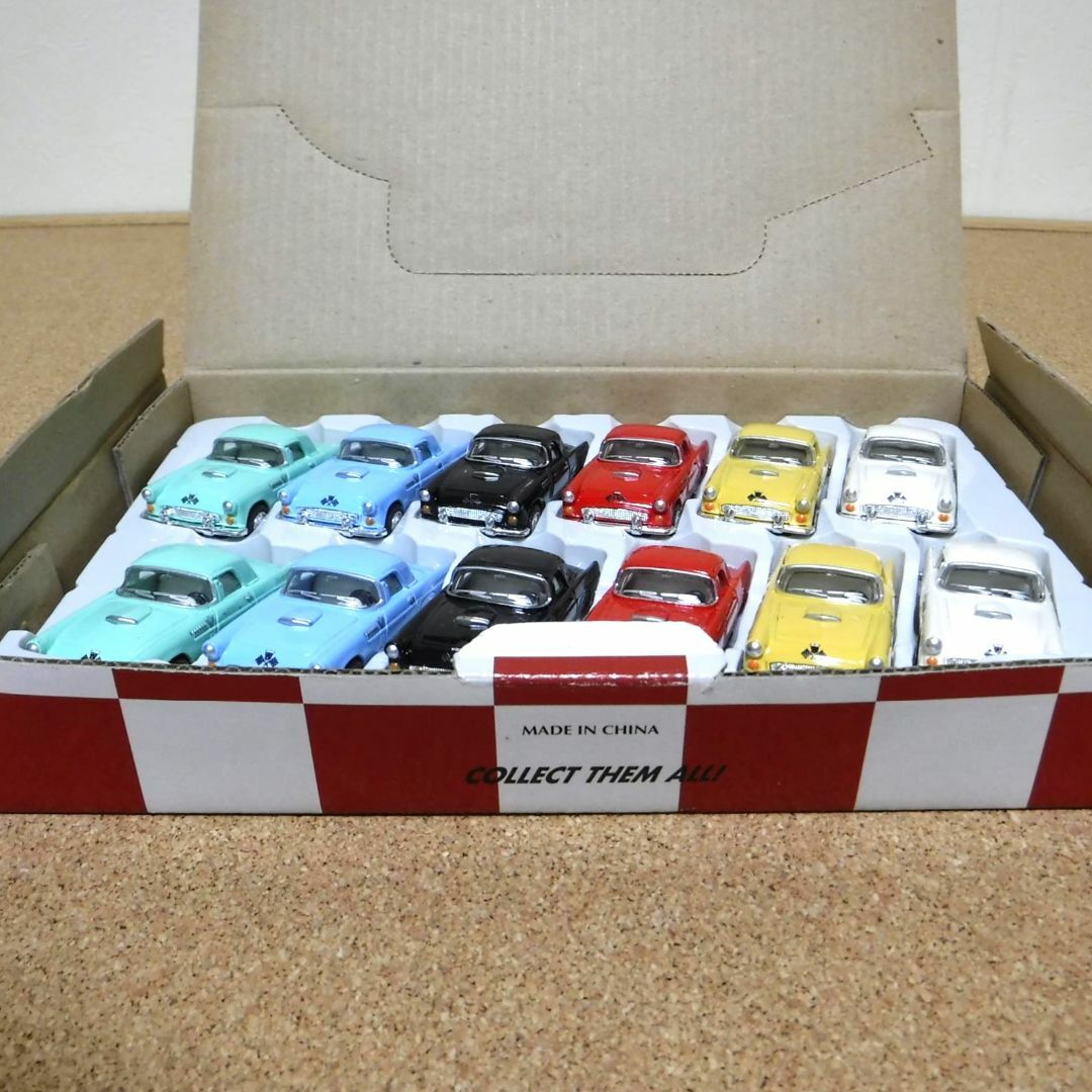 【KiNSMART】1955 FORD THUNDERBIRD1:64フルセットおもちゃ/ぬいぐるみ