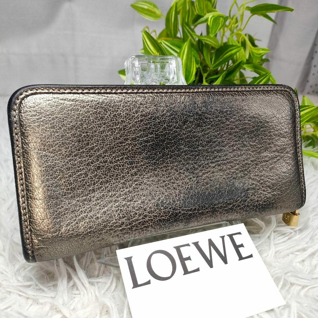 LOEWE(ロエベ)のロエベ 長財布 アナグラム ゴールド ブラック LOEWE 財布 金 黒 ロゴ レディースのファッション小物(財布)の商品写真