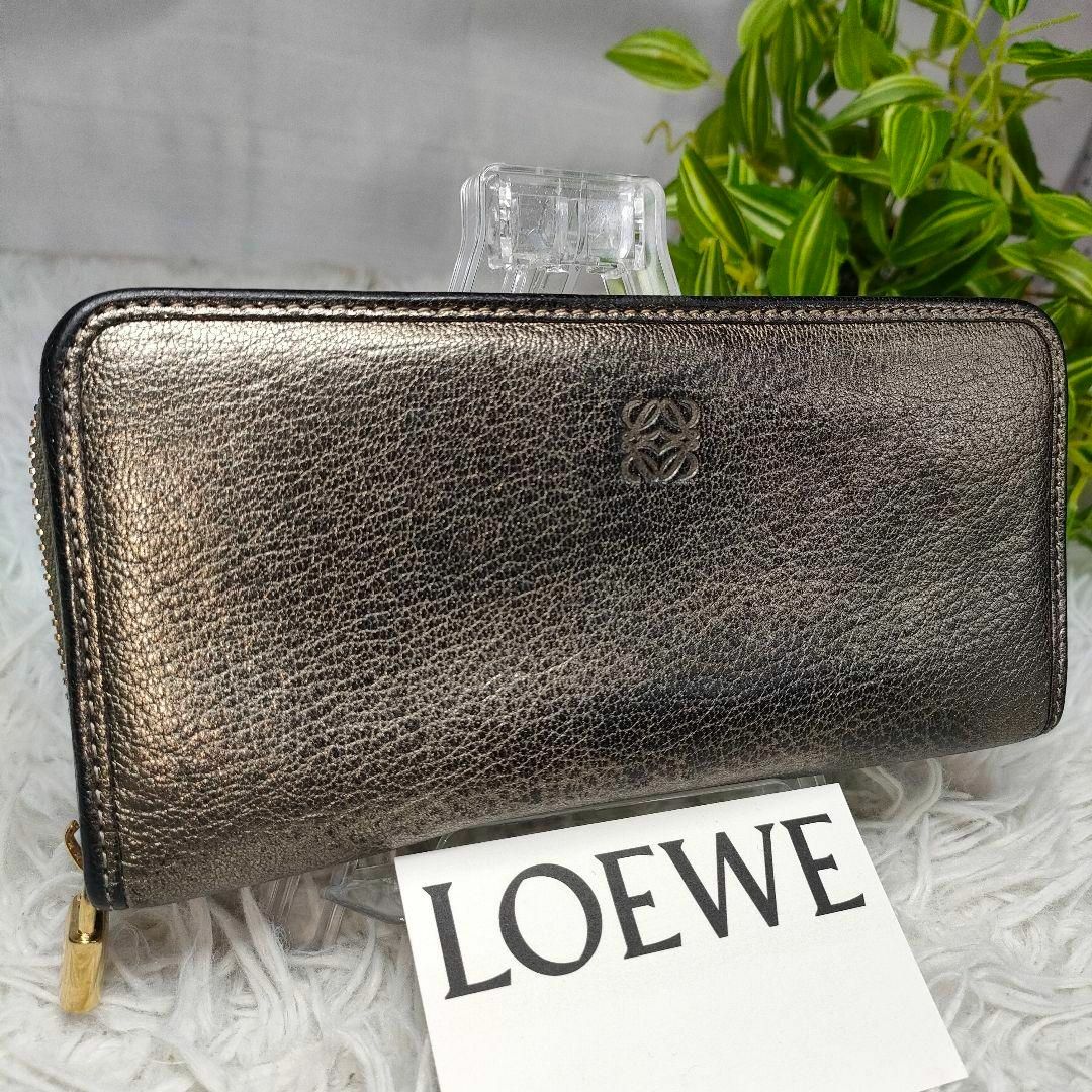 LOEWE(ロエベ)のロエベ 長財布 アナグラム ゴールド ブラック LOEWE 財布 金 黒 ロゴ レディースのファッション小物(財布)の商品写真