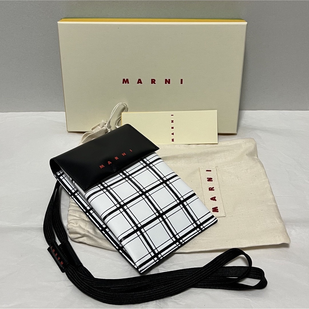 Marni(マルニ)の新品 MARNI マルニ PHONE HOLDER PVC ショルダーポーチ メンズのバッグ(ショルダーバッグ)の商品写真