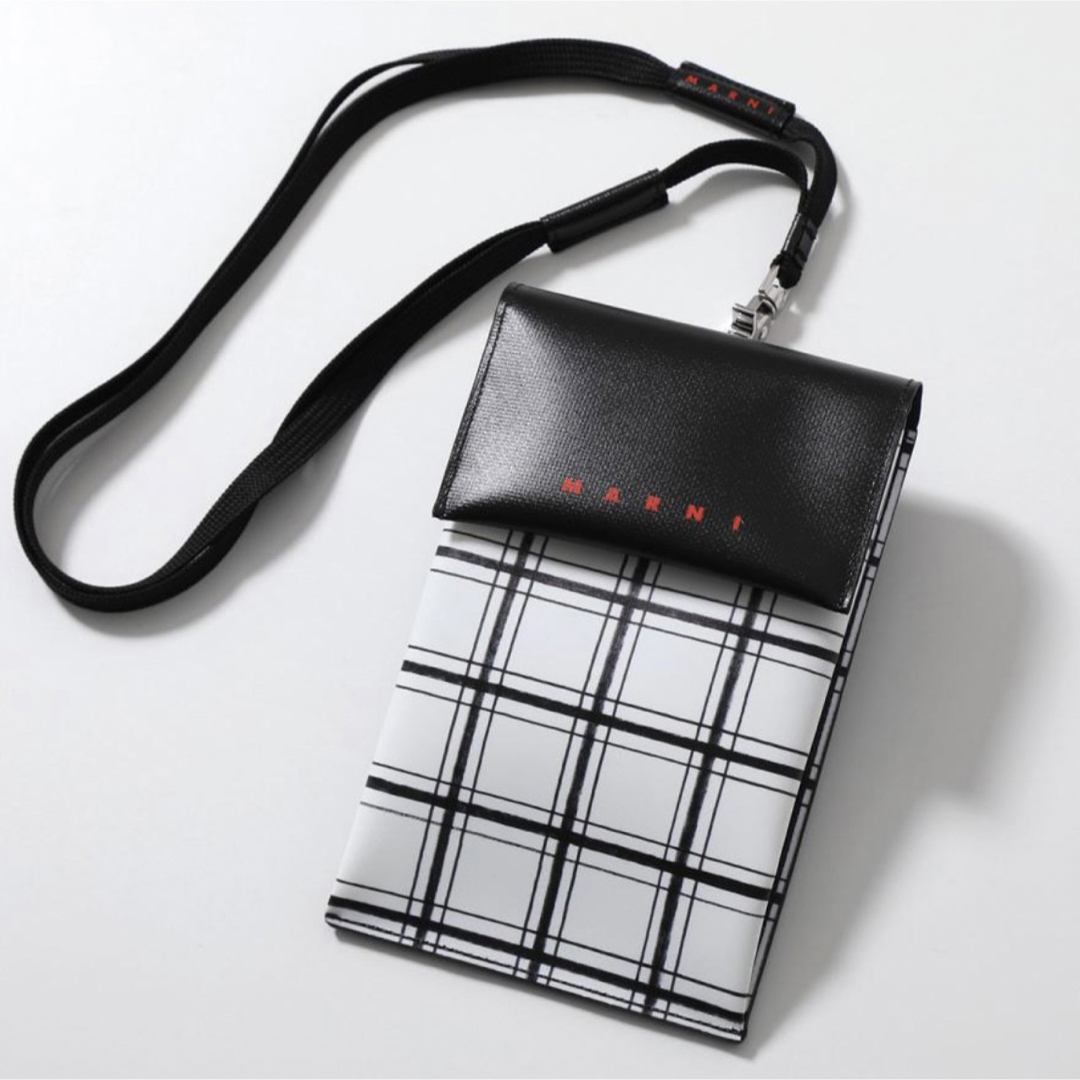 Marni(マルニ)の新品 MARNI マルニ PHONE HOLDER PVC ショルダーポーチ メンズのバッグ(ショルダーバッグ)の商品写真