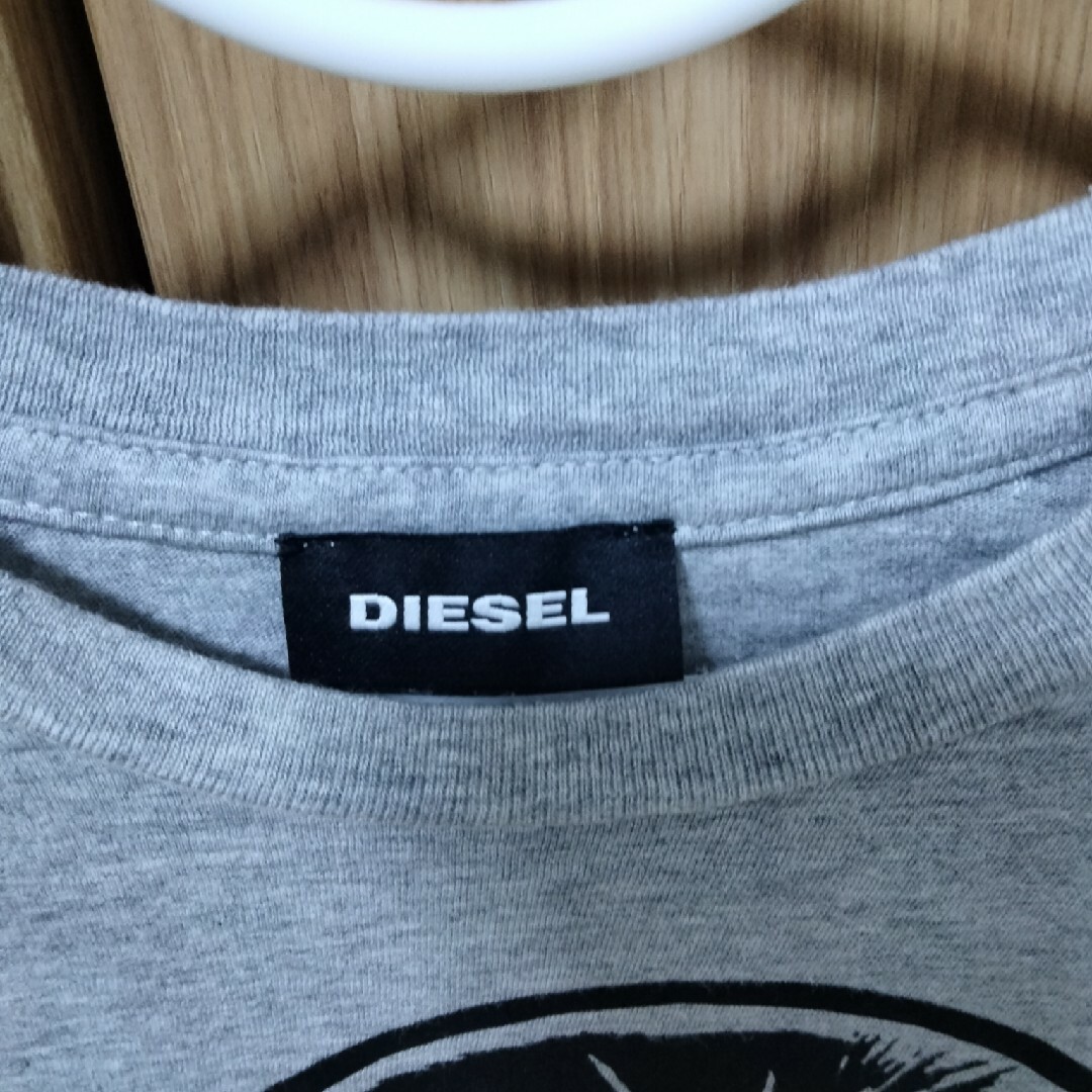 DIESEL(ディーゼル)のDISEL Tシャツ　110cm キッズ/ベビー/マタニティのキッズ服男の子用(90cm~)(Tシャツ/カットソー)の商品写真