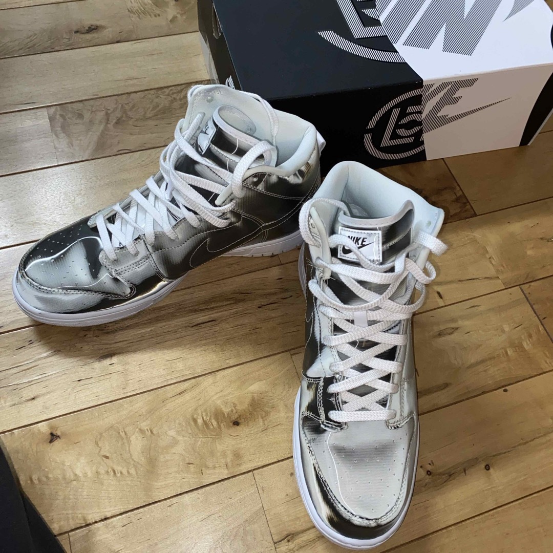 NIKE(ナイキ)のNIKE DUNK HIGH×CLOTナイキダンクハイ DH4444-900 メンズの靴/シューズ(スニーカー)の商品写真