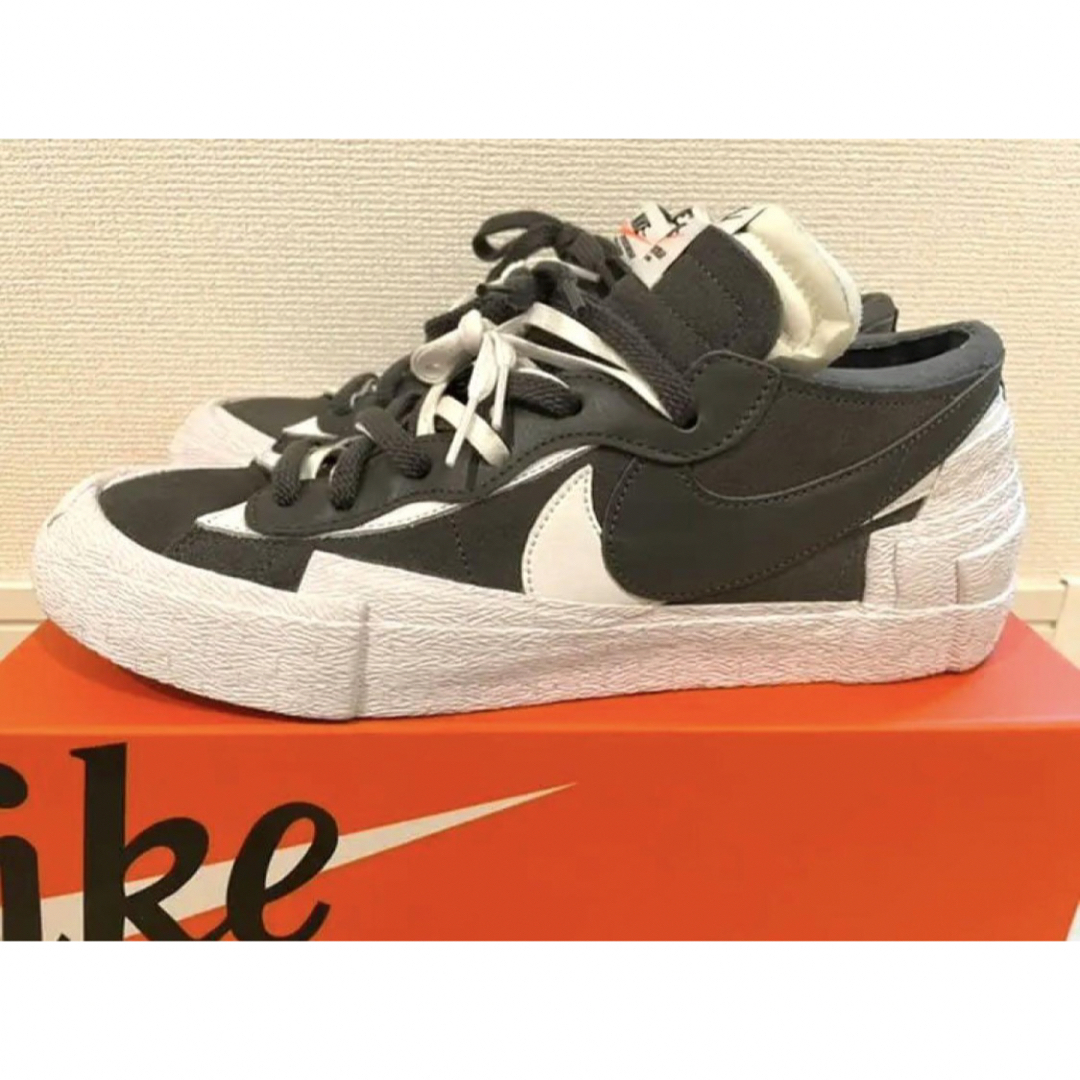 sacai(サカイ)の【美中古】NIKE BLAZER LOW / SACAI メンズの靴/シューズ(スニーカー)の商品写真