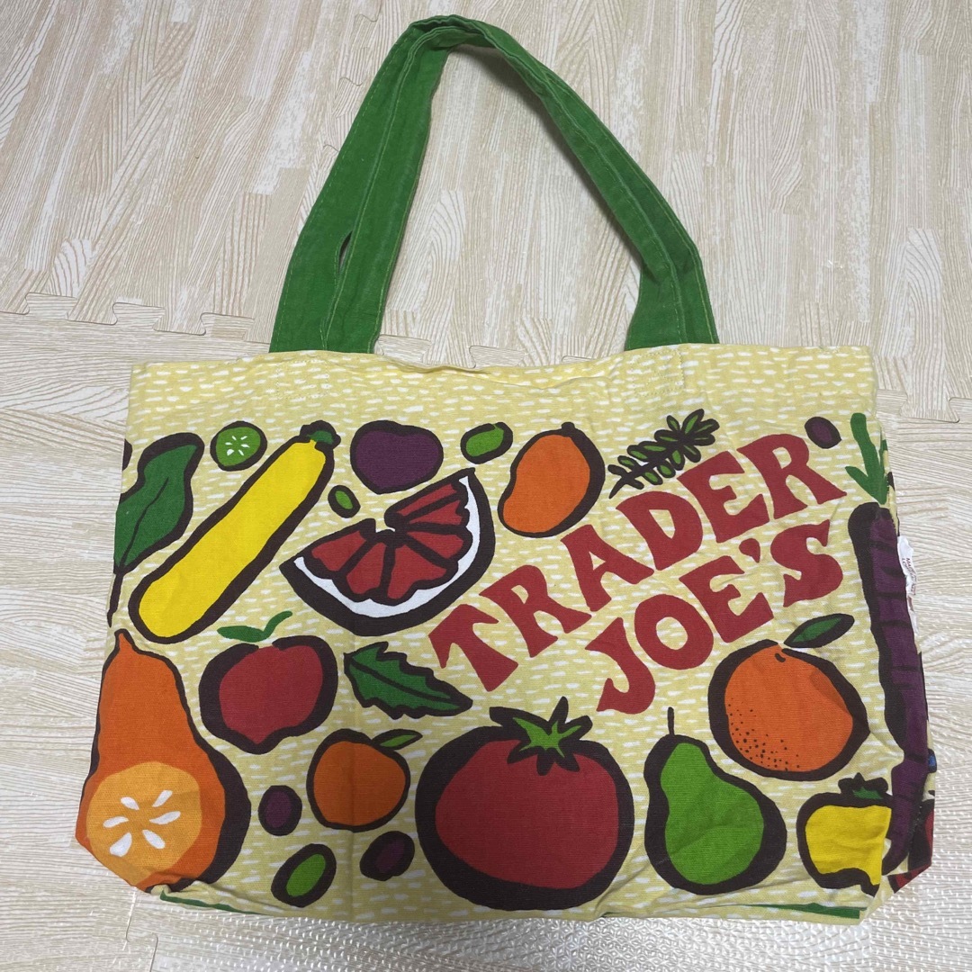 TRADER JOE'S ECO BAG フルーツ レディースのバッグ(エコバッグ)の商品写真