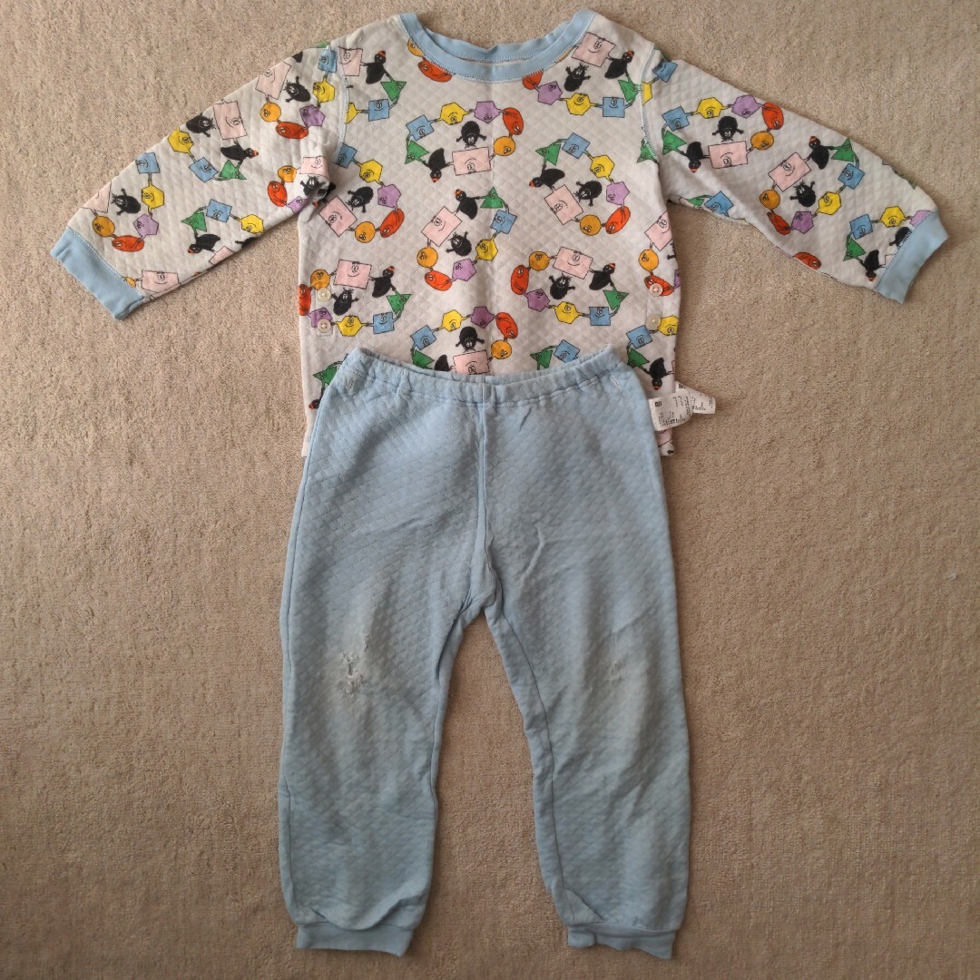 UNIQLO(ユニクロ)のUNIQLOパジャマ キッズ/ベビー/マタニティのキッズ服男の子用(90cm~)(パジャマ)の商品写真