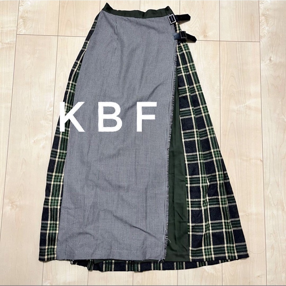 KBF(ケービーエフ)の新品 KBF 異素材mix チェックスカート ロングスカート レディースのスカート(ロングスカート)の商品写真