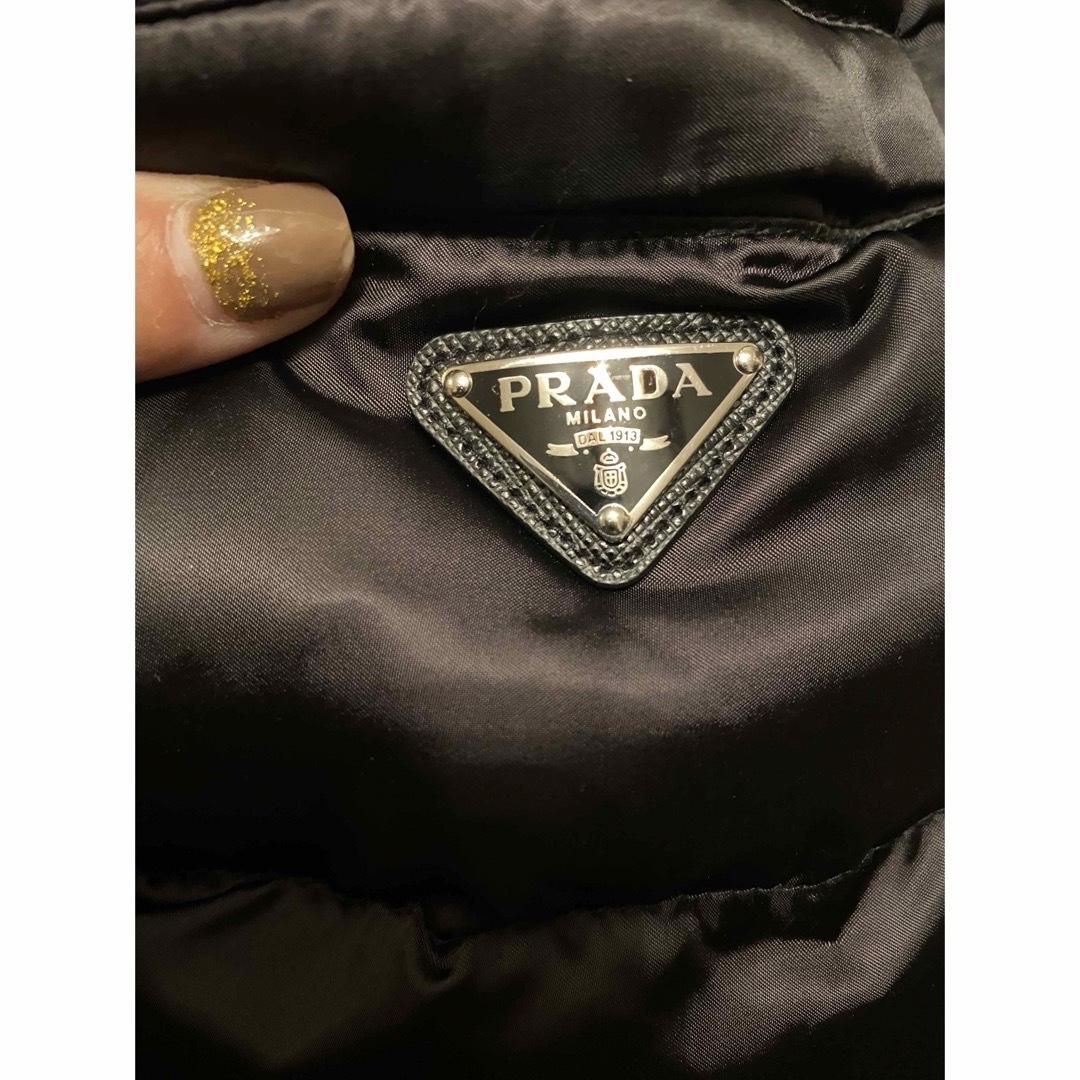 PRADA(プラダ)の希少PRADAフォックスファーダウン レディースのジャケット/アウター(ダウンコート)の商品写真