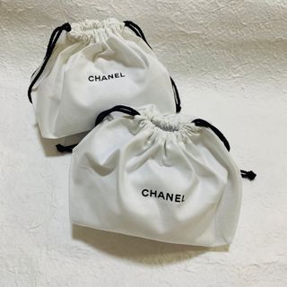 シャネル(CHANEL)の2枚セット　シャネル　ノベルティ巾着 ポーチ ホワイト (ポーチ)