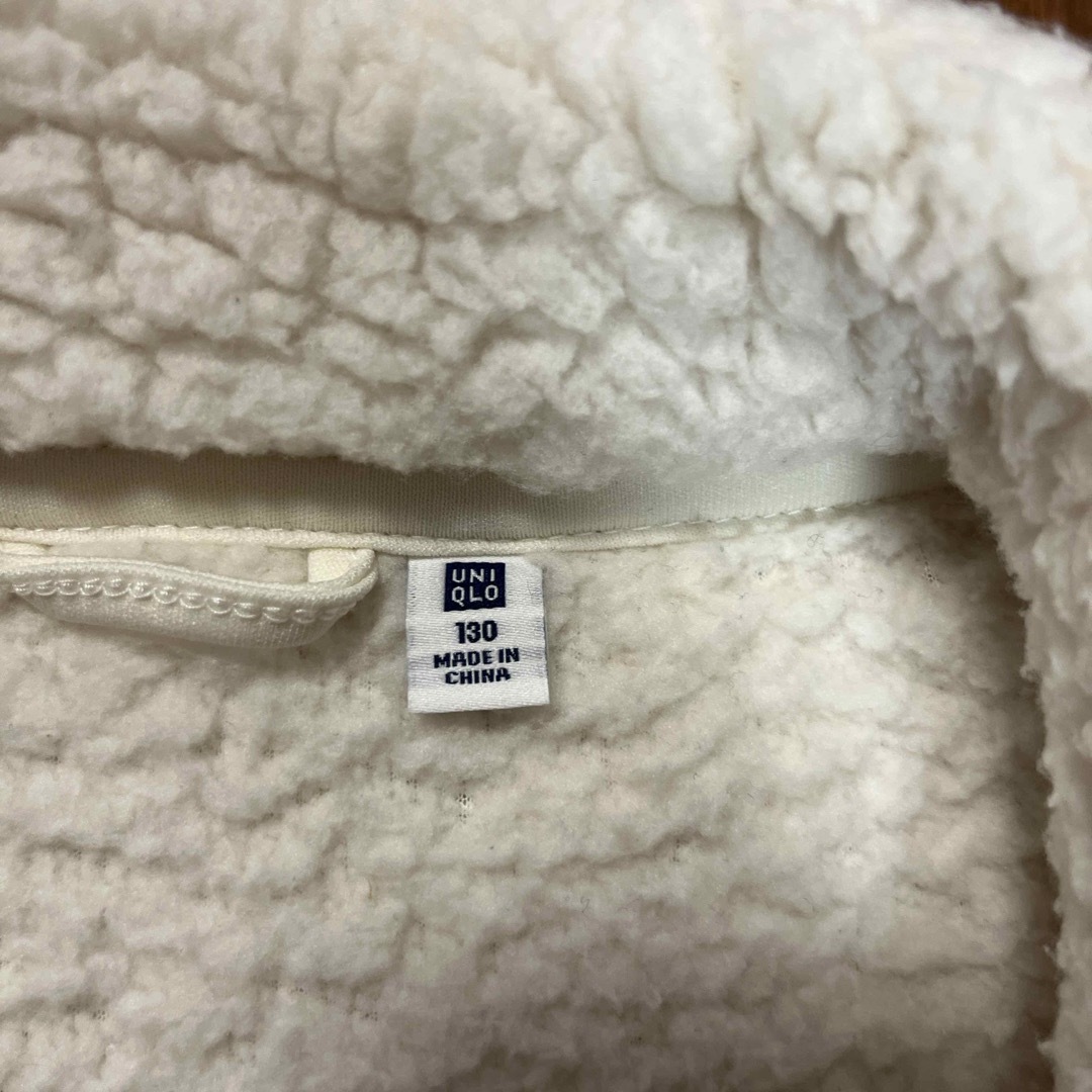 UNIQLO(ユニクロ)のUNIQLOボアベスト&エルフィンドールのセーター　130 キッズ/ベビー/マタニティのキッズ服女の子用(90cm~)(ジャケット/上着)の商品写真