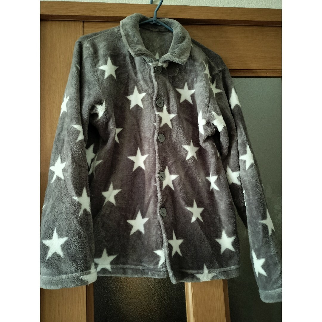 パジャマ　男の子　160　グレー　星 キッズ/ベビー/マタニティのキッズ服男の子用(90cm~)(パジャマ)の商品写真