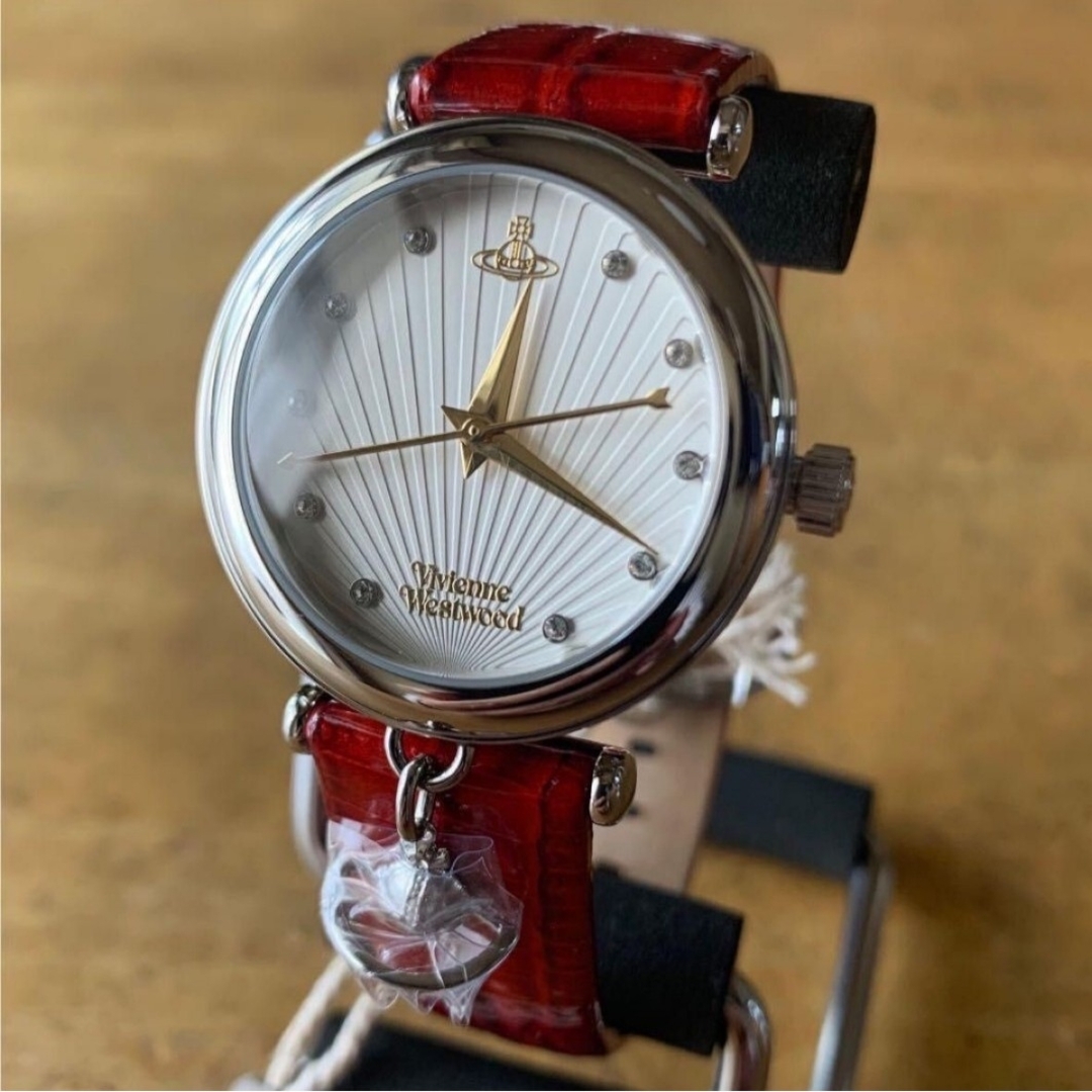 Vivienne Westwood(ヴィヴィアンウエストウッド)の【新品】ヴィヴィアンウエストウッド レディース 腕時計 VV108WHRD レディースのファッション小物(腕時計)の商品写真