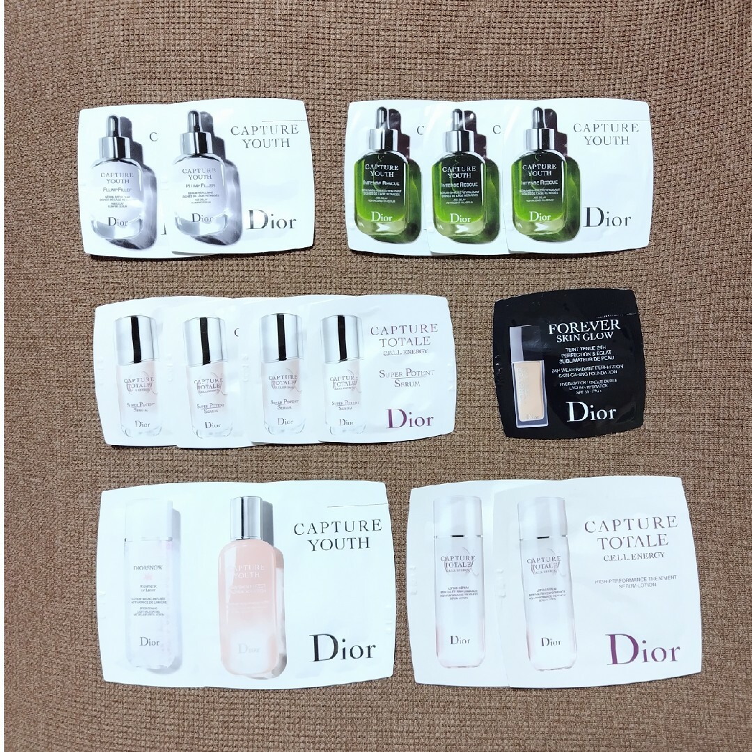 Christian Dior(クリスチャンディオール)のDior サンプル　14個　美容液　化粧水　ファンデーション コスメ/美容のキット/セット(サンプル/トライアルキット)の商品写真