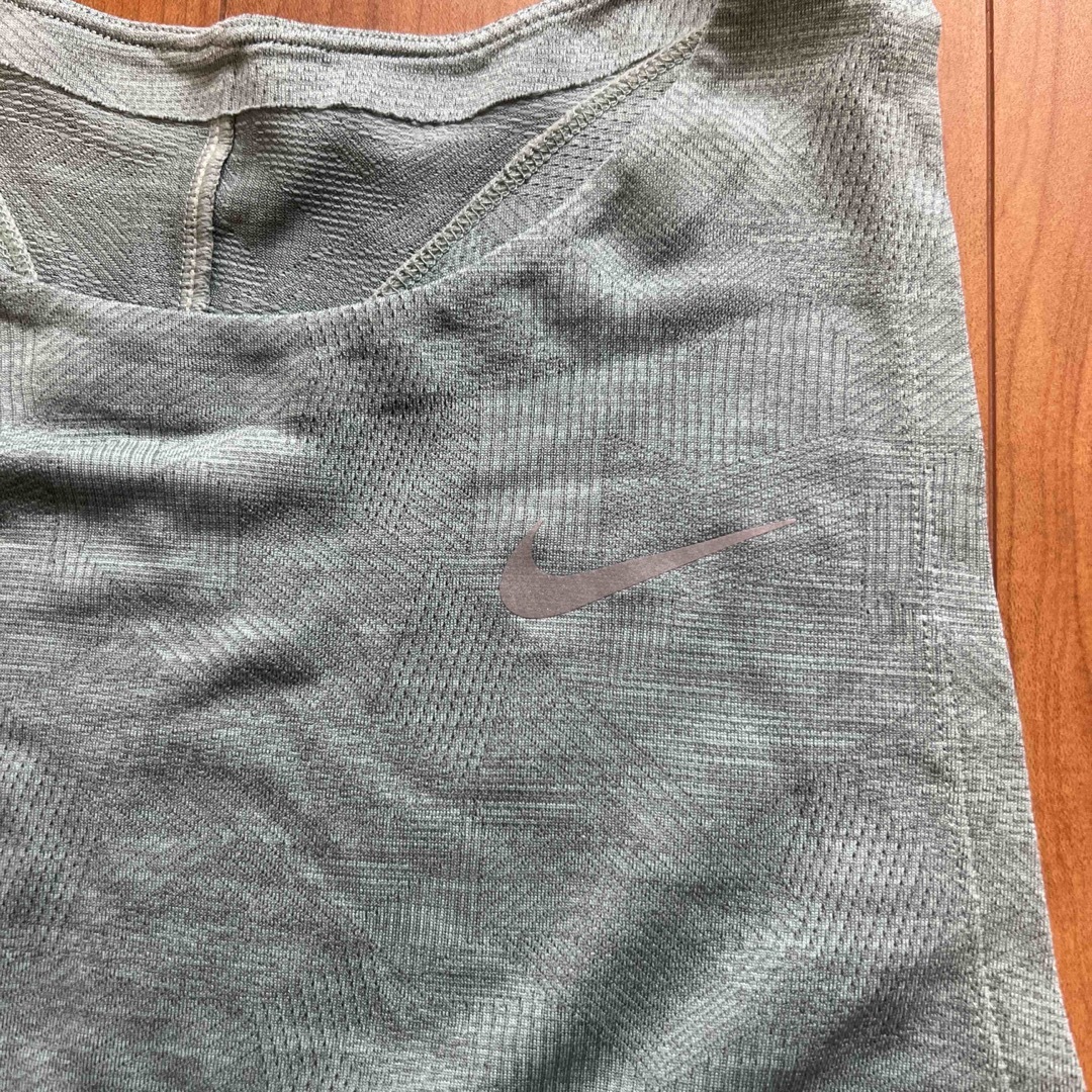 NIKE(ナイキ)のNIKE タンクトップ メンズのトップス(タンクトップ)の商品写真