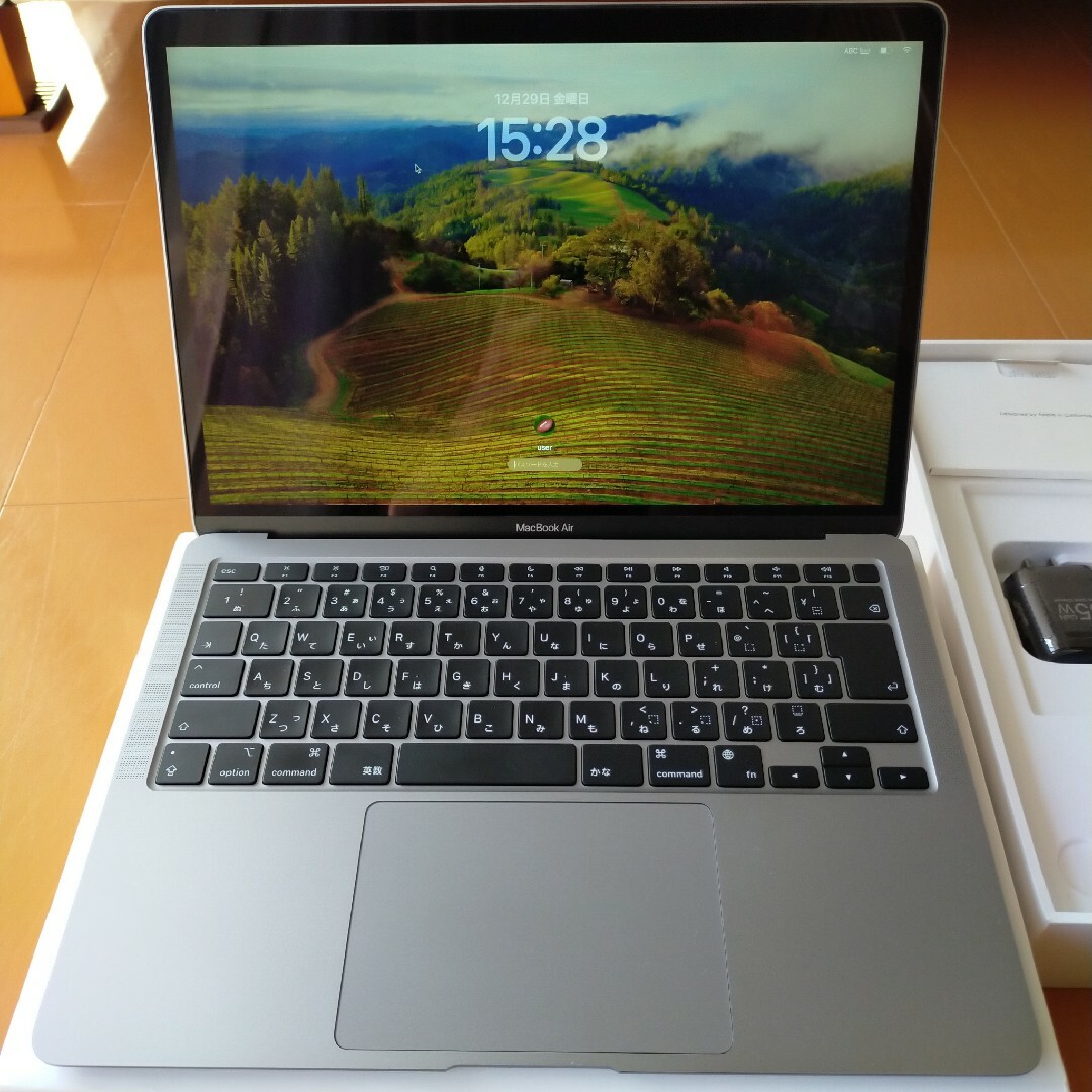MacBook Air 13.3 M1 MGN63J/A ゴールド 新品 未開封