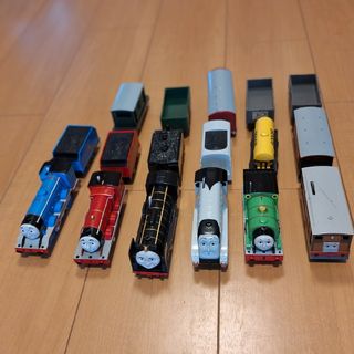 タカラトミー(Takara Tomy)のプラレール トーマスの仲間セット ゴードン パーシー ジェームス ヒロ トビー+(電車のおもちゃ/車)