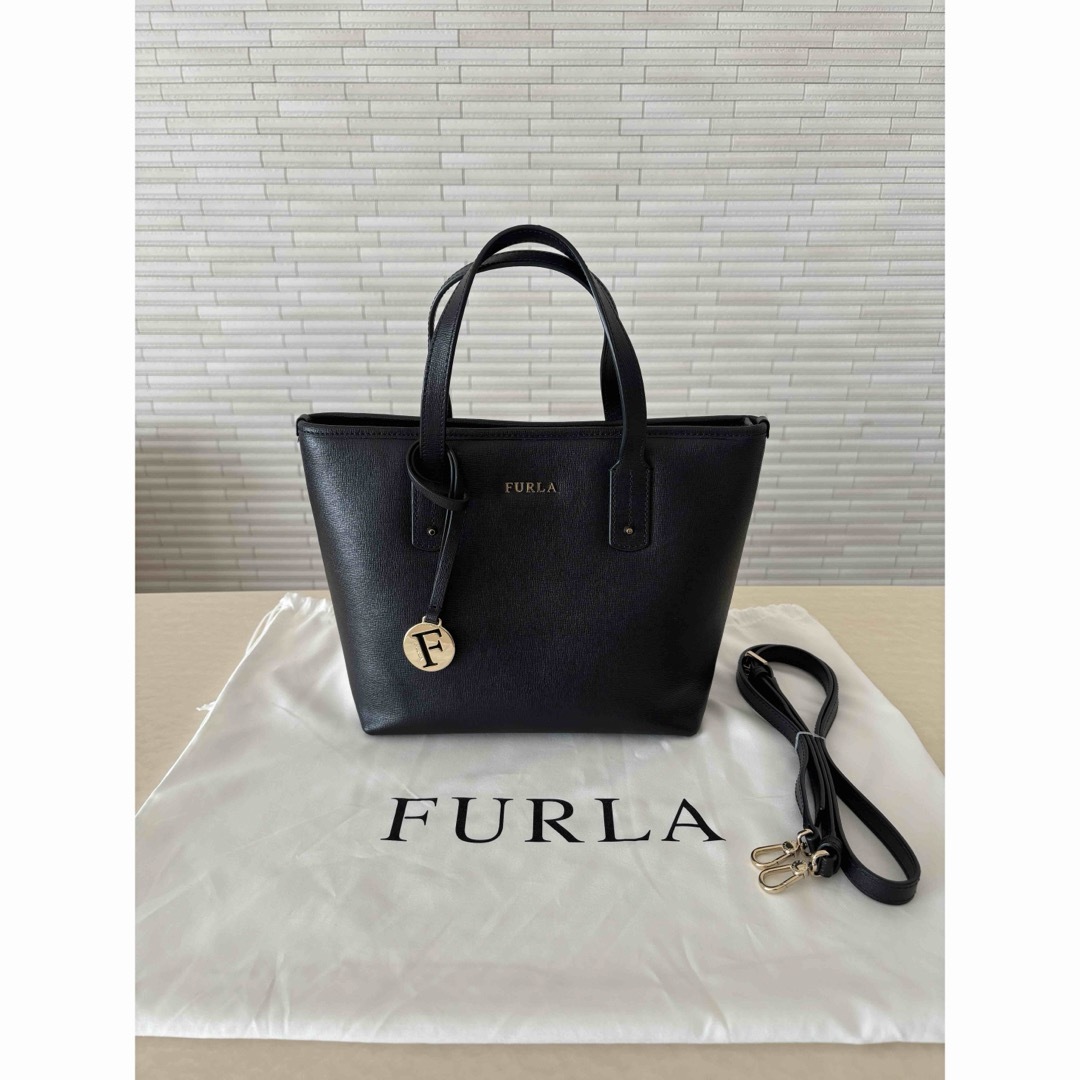 Furla(フルラ)の【美品】FURLA フルラ ハンドバッグ ショルダーバッグ レディースのバッグ(ショルダーバッグ)の商品写真