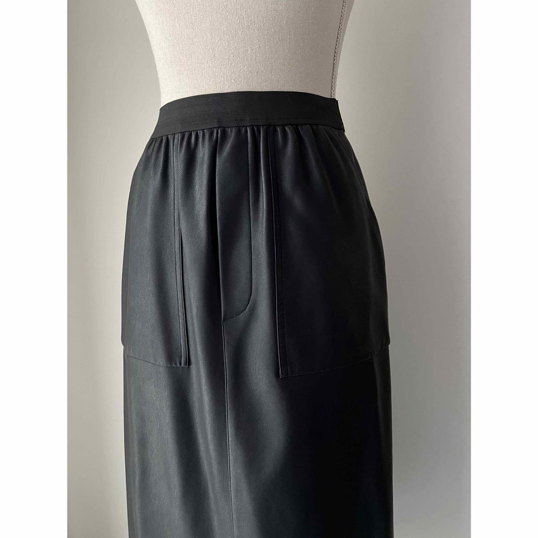 ブラック　ポケットエコレザースカート レディースのスカート(その他)の商品写真