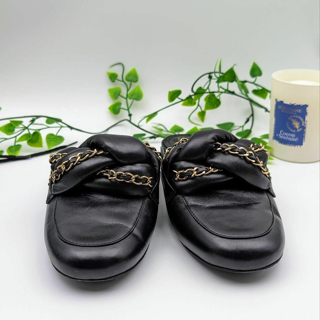 CHANEL(シャネル)のシャネル  ココマーク ミュール マトラッセ チェーン ゴールド ブラック 36 レディースの靴/シューズ(ミュール)の商品写真