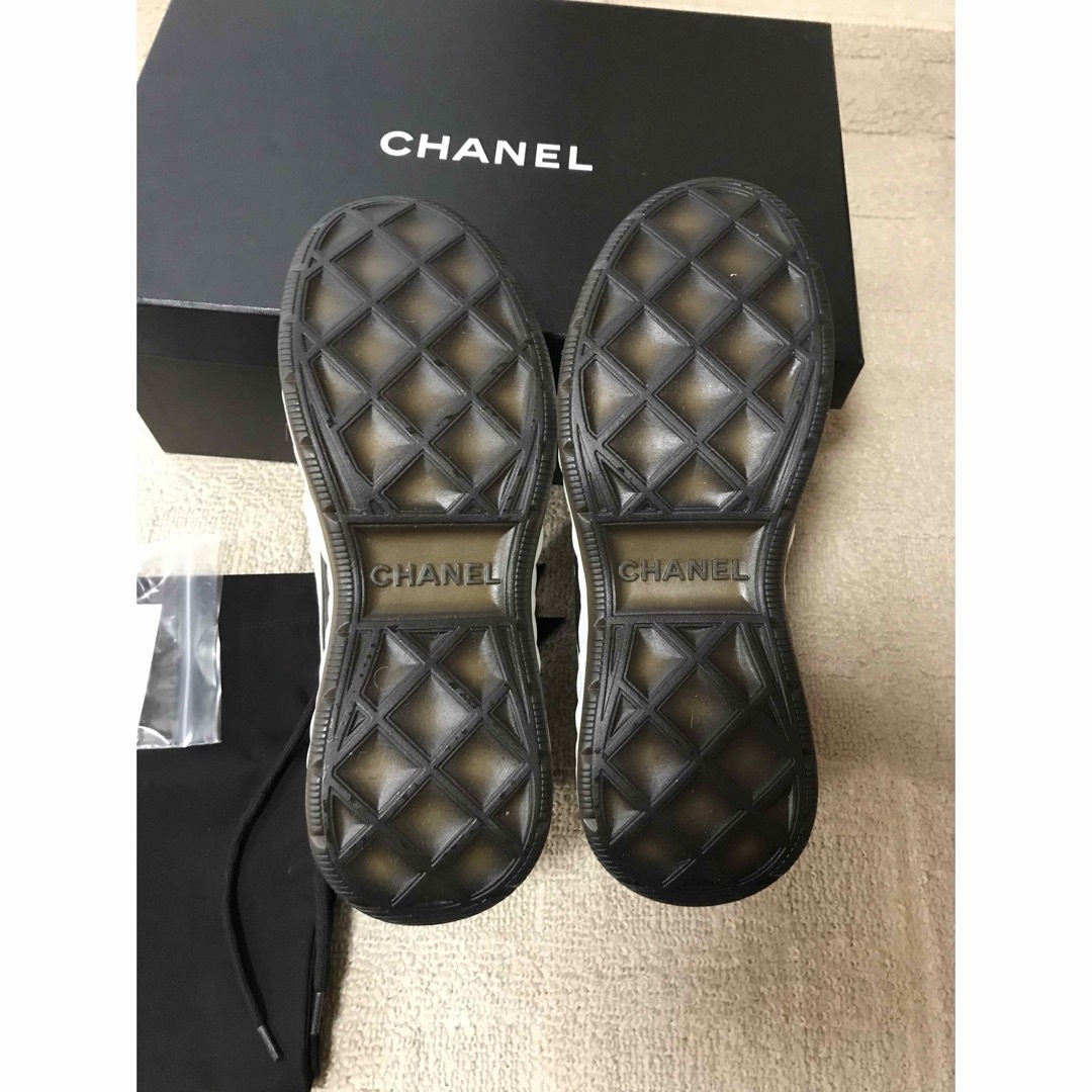 CHANEL(シャネル)のシャネル CHANEL 即完売レアな可愛いスニーカー　37 レディースの靴/シューズ(スニーカー)の商品写真