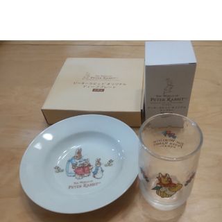 新品・未使用ピーターラビット オリジナル・ディーププレート・タンブラー(食器)