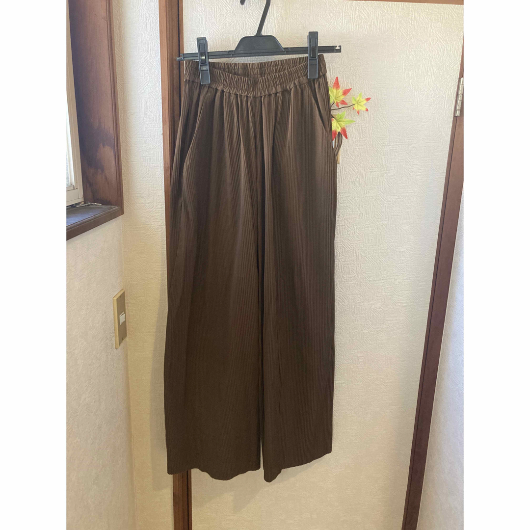 SASQUATCHfabrix.(サスクワッチファブリックス)のKa na ta pleats pants かなた always pants メンズのパンツ(スラックス)の商品写真