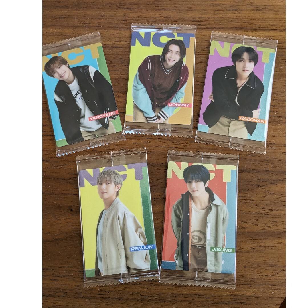 NCT ツインウエハース トレカノーマルカード 5枚セット エンタメ/ホビーのタレントグッズ(アイドルグッズ)の商品写真
