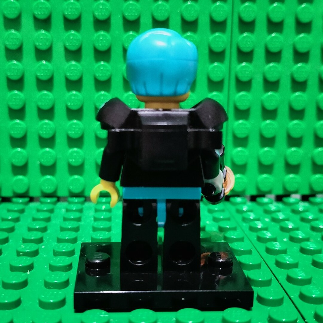 Lego(レゴ)のLEGO 71013 ミニフィギュア シリーズ16 サイボーグ エンタメ/ホビーのおもちゃ/ぬいぐるみ(その他)の商品写真