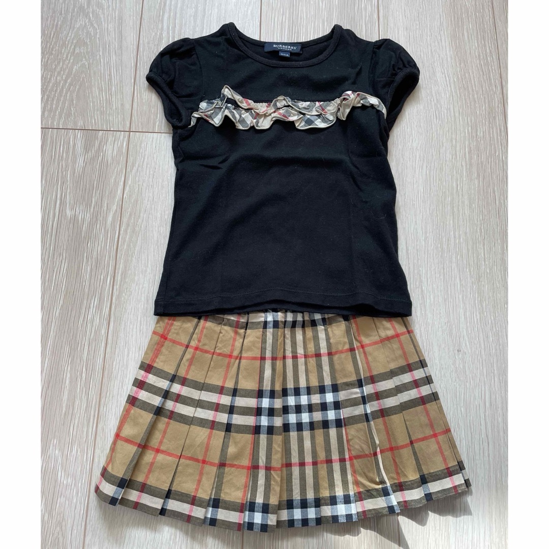 Burberry チェックスカート＋Tシャツセット　3y=100㎝ | フリマアプリ ラクマ