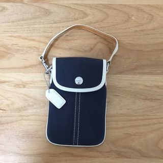 コーチ(COACH)の《底値》COACHコーチ　ポーチ　スマホケース　スマホショルダー　マルチケース(ポーチ)