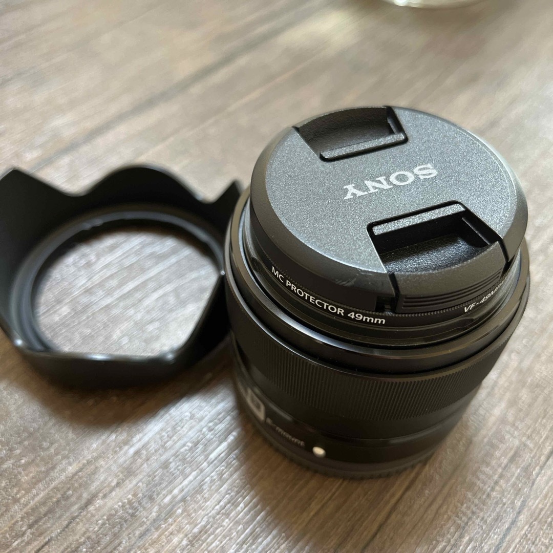 SONY(ソニー)のSONY SEL35F18 E-mount 単焦点レンズ スマホ/家電/カメラのカメラ(レンズ(単焦点))の商品写真