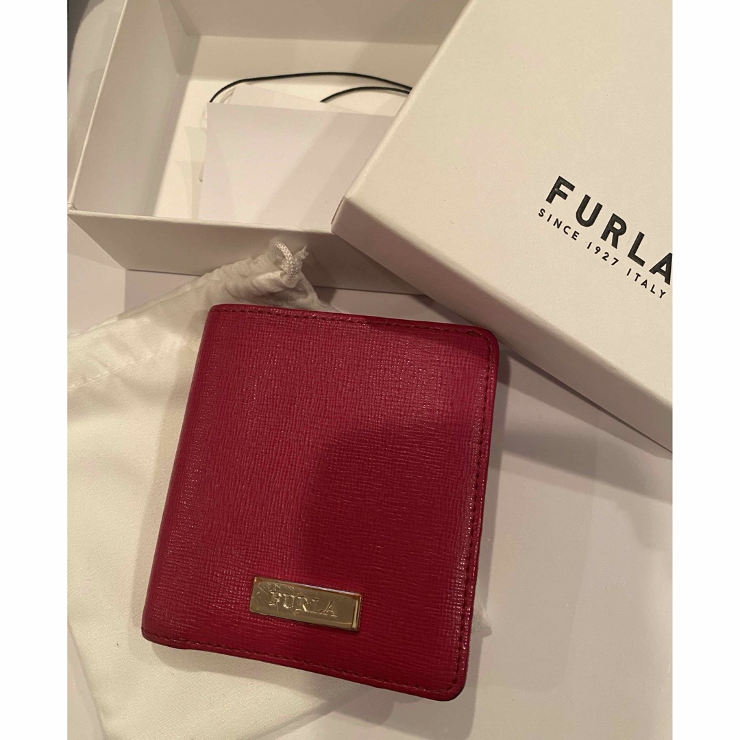 Furla(フルラ)のフルラ💓　二つ折り　財布　コンパクト レディースのファッション小物(財布)の商品写真