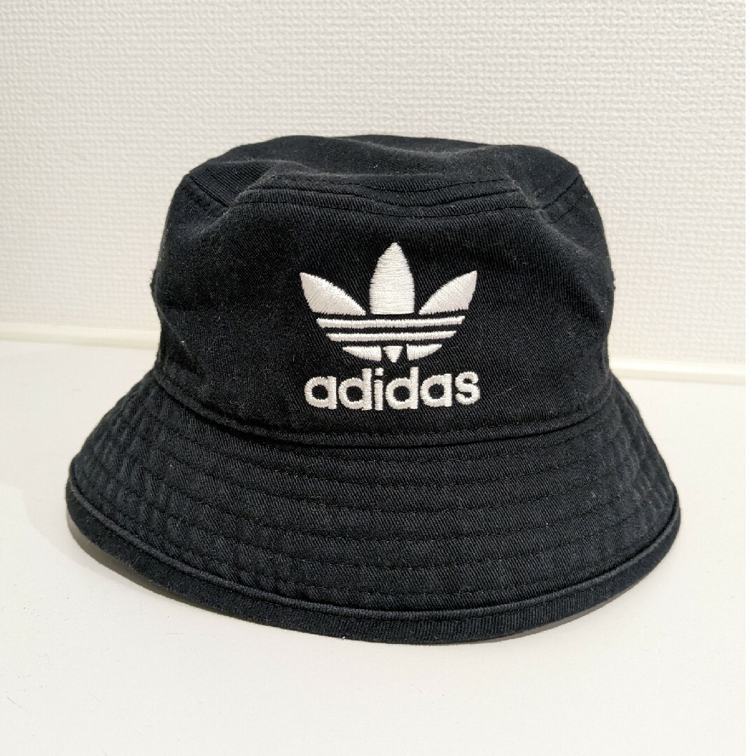 adidas(アディダス)のアディダス　バケットハット　キッズ キッズ/ベビー/マタニティのこども用ファッション小物(帽子)の商品写真