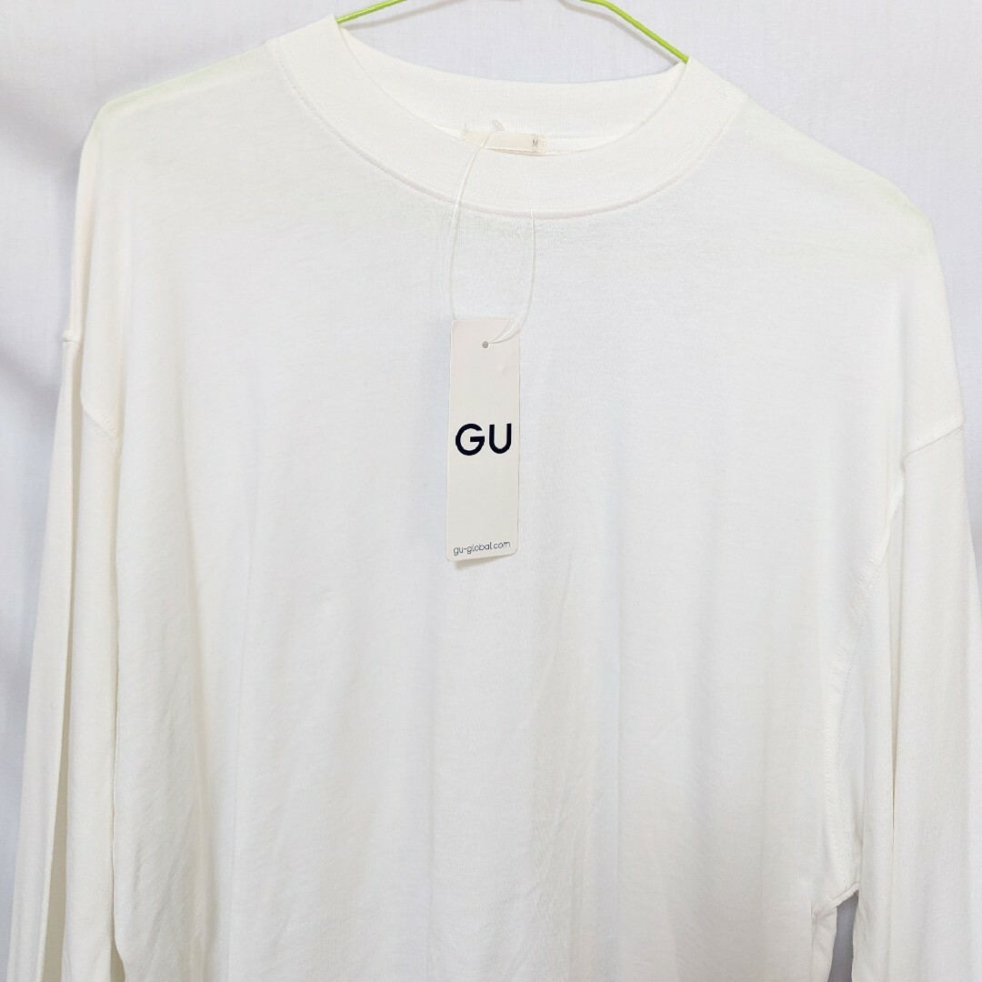 GU(ジーユー)の新品 未使用 GU クロップドロングスリーブT 長袖 M オフホワイト レディースのトップス(Tシャツ(長袖/七分))の商品写真