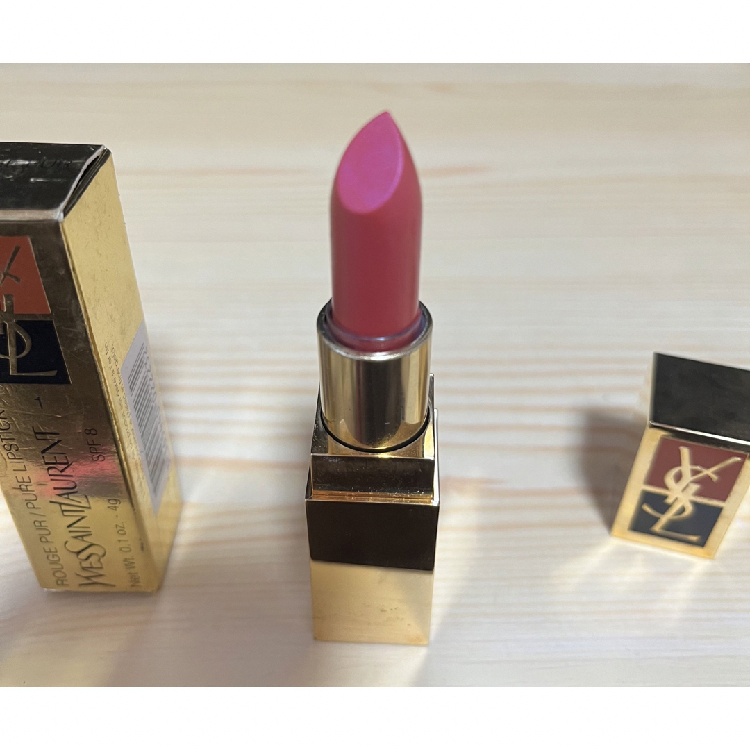 Yves Saint Laurent(イヴサンローラン)のイヴ・サンローラン　口紅 コスメ/美容のベースメイク/化粧品(口紅)の商品写真
