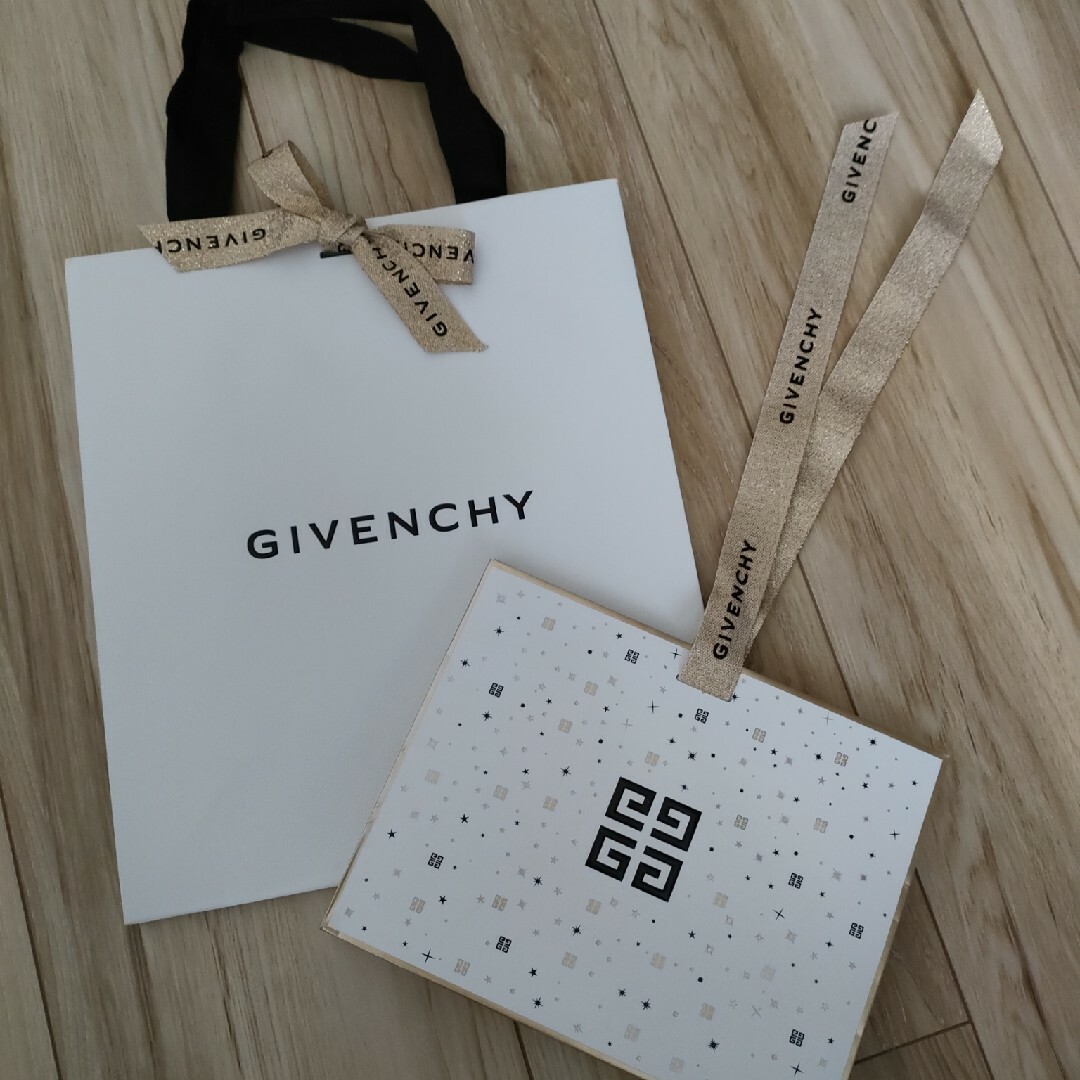GIVENCHY(ジバンシィ)のGIVENCHY　ショッパー レディースのバッグ(ショップ袋)の商品写真