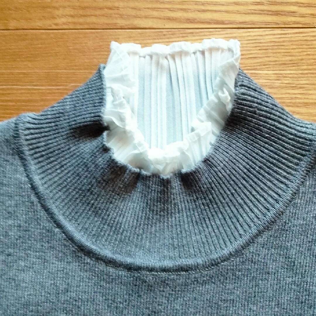 aquagarage(アクアガレージ)のアクアガレージ　袖・襟シフォンプリーツ　ハイゲージニット レディースのトップス(ニット/セーター)の商品写真